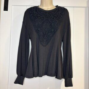 Skylar & Jade Black top with crocheted front accent, Size M